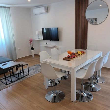 Apartmani Tolj Makarska Exterior foto
