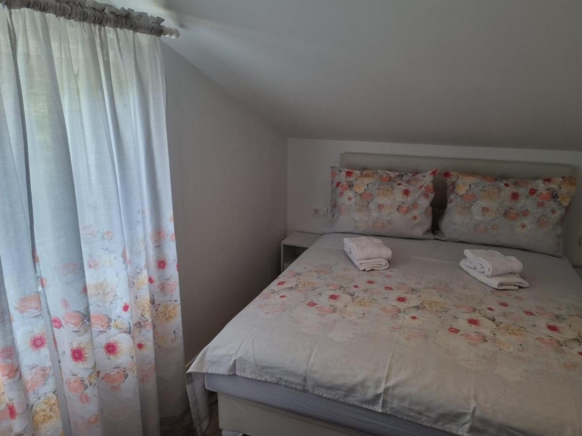 Apartmani Tolj Makarska Exterior foto
